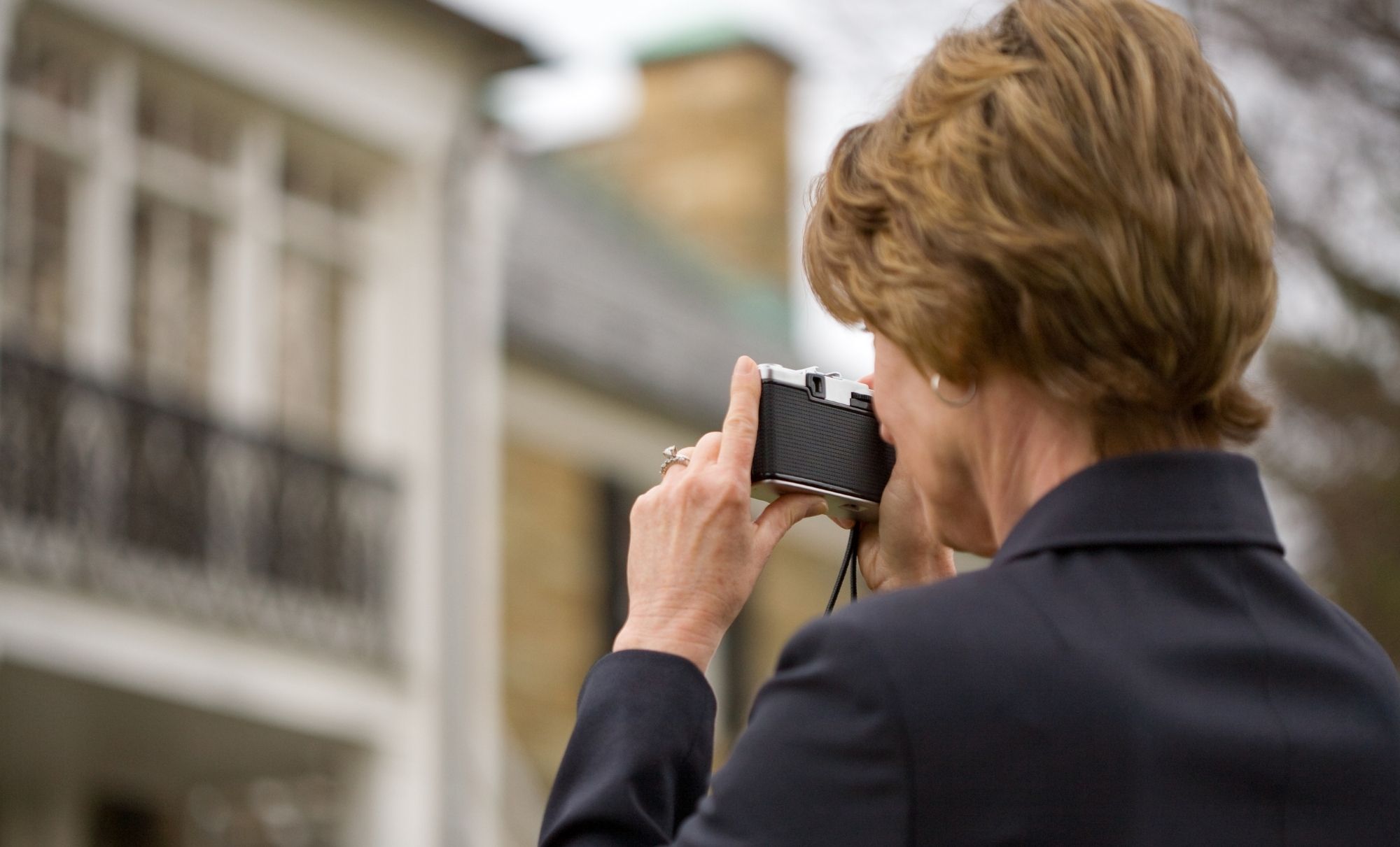5 Tips for Taking Excellent Real Estate Photos That Will Sell Your House Faster